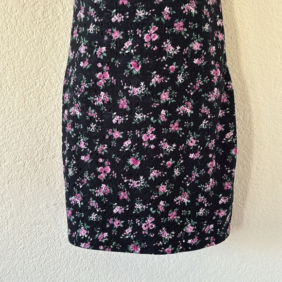 Floral print Dress Size Small NEW - Picture 3 of 9